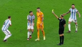 ماتيو لاهوز حكم مباراة هولندا والأرجنتين