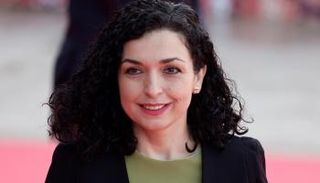 رئيسة كوسوفو فيوسا عثماني 
