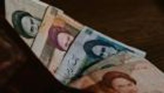 الريال الإيراني ينهار مع تلاشي الأمل في إحياء الاتفاق النووي