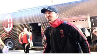 زلاتان إبراهيموفيتش مهاجم ميلان في دبي