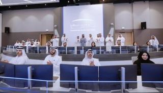 لحظة إطلاق المستكشف الإماراتي راشد