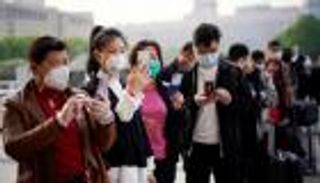 أوميكرون يثير رعب الصينيين.. مطاعم مهجورة وقلق قاتل