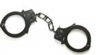 القبض على 4 متهمين يسرقون كبار السن بخدعة "تقديم المساعدة" بالسعودية