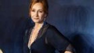 مؤلفة هاري بوتر تدافع عن ضحايا العنف الجنسي بـ"خدمة دعم"