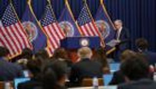 اجتماع "الفيدرالي" الأمريكي.. تحركات الدولار والذهب والنفط والأسهم قبيل "ليلة الفائدة"