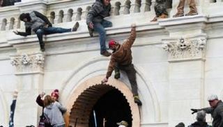 جانب من الهجوم الذي تعرض له الكابيتول- أرشيفية