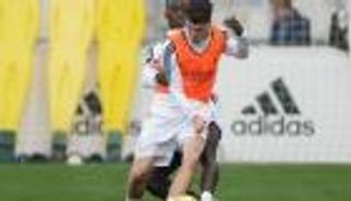 خليفة كارباخال.. من هو "المشاغب" الذي أبهر أنشيلوتي في ريال مدريد؟