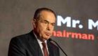 حكومة بريطانيا تلجأ لوزير في عهد مبارك.. مهام مالية وحزبية