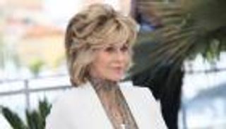 الممثلة الأمريكية جين فوندا تتلقى "أفضل هدايا أعياد الميلاد"