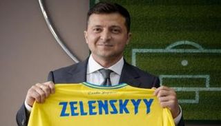 الرئيس الأوكراني فولوديمير زيلينسكي من المهتمين بكرة القدم- أرشيفية