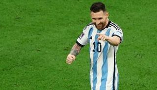 ليونيل ميسي قائد منتخب الأرجنتين
