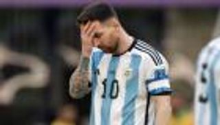 "لعنة دريك".. مطرب كندي يهدد حلم ميسي في كأس العالم 2022