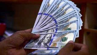 تباين سعر الدولار الأمريكي في البنوك المصرية