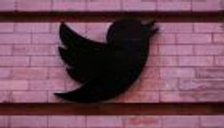 قيود إيلون ماسك الجديدة.. حظر الترويج لفيسبوك وإنستغرام على تويتر