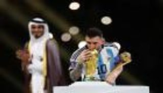 نيمار يجلب المليون لميسي.. تهنئة استثنائية لبطل كأس العالم 2022