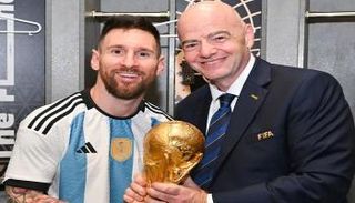 إنفانتينو وميسي