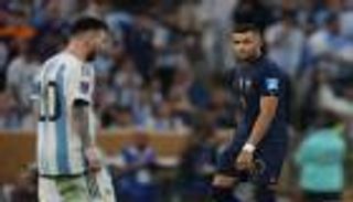 هل توترت علاقة ميسي ومبابي بسبب كأس العالم؟.. فيديو يكشف الحقيقة