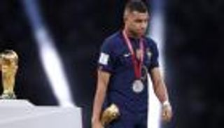 بكلمتين.. أول تعليق من مبابي على خسارة فرنسا لكأس العالم 2022