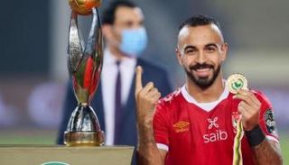 محمد مجدي قفشة نجم الأهلي المصري