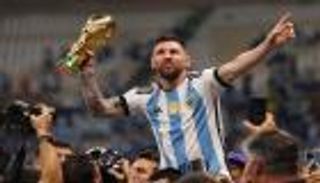 قبل ميسي.. 8 أساطير جمعوا بين كأس العالم ودوري أبطال أوروبا