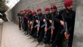 تحرير رهائن.. باكستان تستعيد مركزا لمكافحة الإرهاب من مسلحين