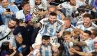 بعيدا عن كأس العالم.. ميسي يحصد أول جائزة بعد التتويج بالمونديال