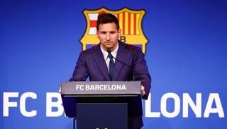 ليونيل ميسي نجم برشلونة السابق