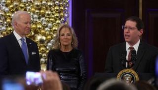 الرئيس الأمريكي جو بايدن والسيدة الأولى جيل بايدن