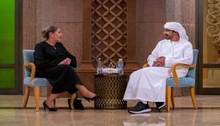 عبدالله بن زايد يلتقي السيدة الأولى في إسرائيل