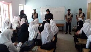 الشرطة المجتمعية تحرص على توعية الطالبات من خطر الابتزاز