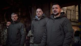 زيلنسكي وبعض مستشاريه -أرشيفية