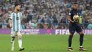 بسبب ميسي ورونالدو.. نصيحة تحرض مبابي ضد باريس سان جيرمان