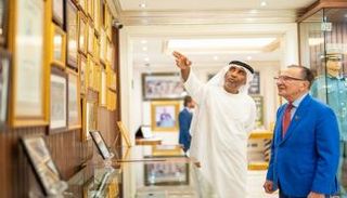 الكتبي مع القاضي فرانك كابريو