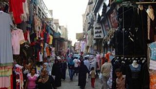 أحد أسواق الجيزة التجارية - أرشيفية