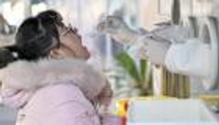 مليون إصابة يوميا.. تحذير جديد من "صحوة كورونا" في الصين