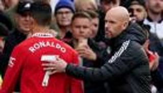 بأغنية جديدة.. جماهير مانشستر يونايتد تغلق صفحة رونالدو للأبد (فيديو)