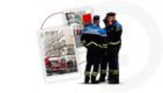 هجوم باريس.. دماء لاجئين تلطخ يد فرنسي "عنصري"