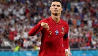 كريستيانو رونالدو قائد منتخب البرتغال 