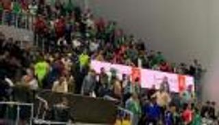 انسحاب واعتذار.. مباراة الأهلي والاتحاد ترفع حالة الطوارئ على الهواء (فيديو)