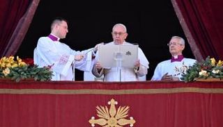 بابا الفاتيكان يلقي كلمة عيد الميلاد