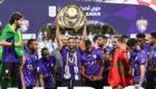 الكرة الإماراتية 2022.. العين يستعيد بطولاته والشارقة يكسر عقدته