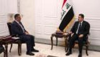 "السوداني" يتحرك لإنقاذ الدينار العراقي من قبضة الدولار.. هل ينجح؟