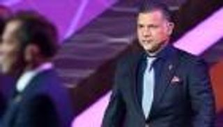 إيران تجبر طائرة تقل "أسرة دائي" على العودة