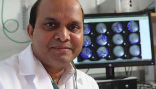 د. كاليبادا باهان أستاذ الكيمياء الحيوية وعلم الأدوية 