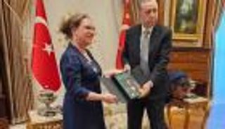 أردوغان يتسلم رسميا أوراق اعتماد السفيرة الإسرائيلية (صور)