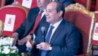 السيسي يرد على طلب خاص: "ماتدخلنيش مع الخطيب والأهلي" (فيديو)