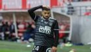 ماذا قدم بلايلي ضد الملالي في موقعة أجاكسيو وأنجيه؟