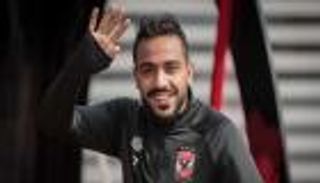 كواليس جديدة.. متى يحق لمحمود كهربا اللعب مع الأهلي المصري؟ (فيديو)