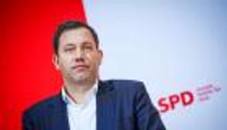 متى تمتلك ألمانيا جيشا قويا؟.. رئيس الحزب الحاكم يجيب 