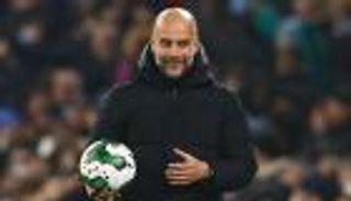 بسبب الندم.. جوارديولا يفتح أبواب مانشستر سيتي لنجم الجزائر الجديد